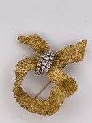 CERTIFIED 18K YELLOW GOLD AND DIAMOND BROOCH