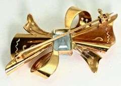 Mid Century Vintage 18K Rose Gold & Aqua Brooch
