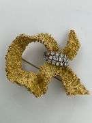 CERTIFIED 18K YELLOW GOLD AND DIAMOND BROOCH