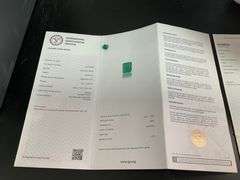 I.G.I CERTIFIED NATURAL EMERALD 3.01 CARATS