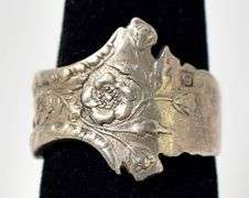 Floral Handle Ring in Sterling Silver