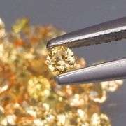 SUPERB!!! VS to eye clean 3.39ct canary yellow Sapphire set