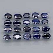 Heated only! 4.03ct Royal blue Sapphire set from Madagascar