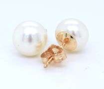 14kt Yellow gold Button pearl stud earrings