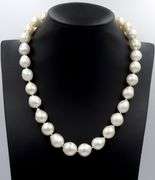 9.5-13.5mm Baroque pearl strand necklace