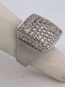 CERTIFIED 18K WHITE GOLD DIAMOND RING