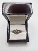 Absolutely gorgeous 14k yellow gold and diamond cluster ring