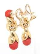 Vintage 18kt yellow gold double coral drop earrings
