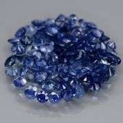 Multi-hue 3.94ct natural blue Sapphire set