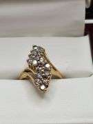 Absolutely gorgeous 14k yellow gold and diamond cluster ring