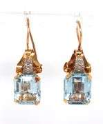 Vintage 14kt yellow gold aquamarine and diamond accent earrings