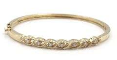 14kt Yellow gold 0.35ctw diamond loop bangle bracelet