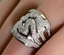 Contemporary High-End 18K White Gold Diamond Ring