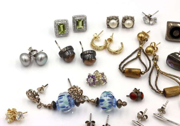 Vintage 925 sterling silver group lot of earrings