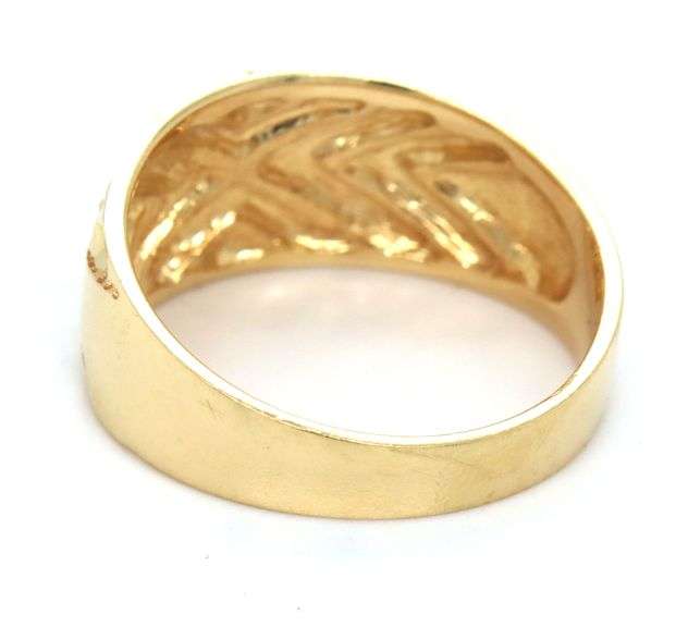 Flashy 18K YG Modern Ring