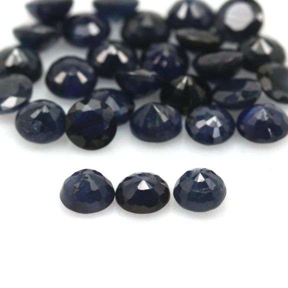 Heated! 10.11ct Royal blue Sapphire set from Madagascar