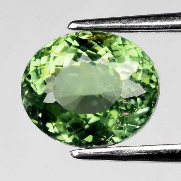 Open color! Glittering flashing! 1.98ct Tourmaline!