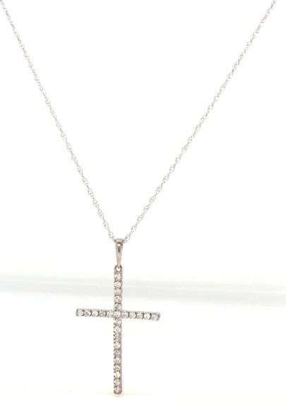 10kt White gold 0.35ctw diamond cross pendant on chain