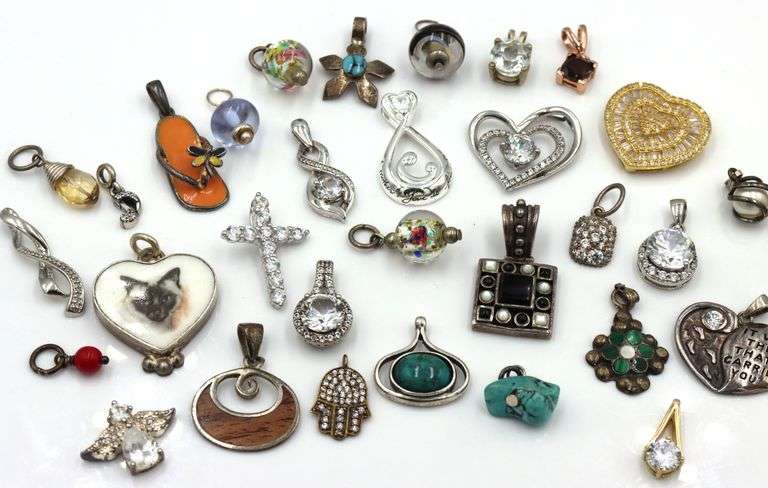 Group lot of charms pendants in 925 sterling silver