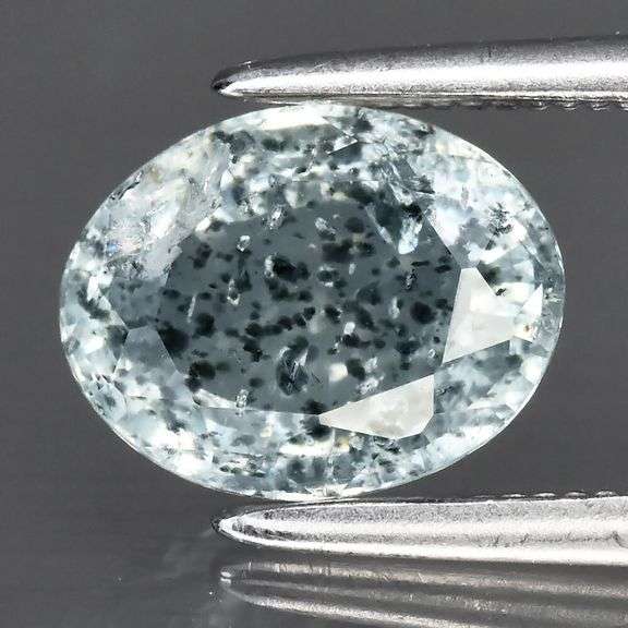 Uncommon 1.46ct platinum blue watermelon seed Aquamarine