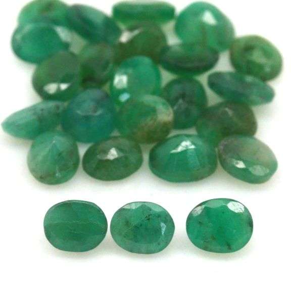 Rich emerald green 8.04ct 24pc Emerald set