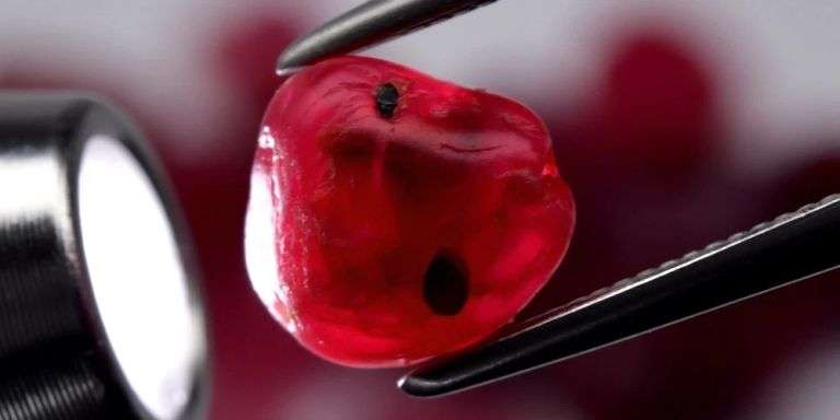 Collectors 20.46ct untreated uncut top color Spinels!