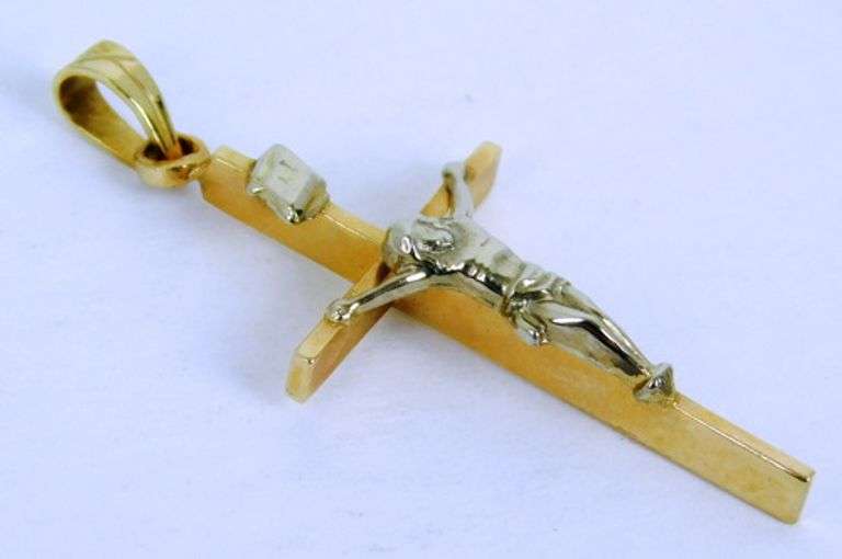 14K Gold Crucifix Cross Pendant