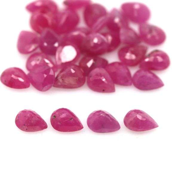 Simply gorgeous 10.29ct reddish pink Ruby set