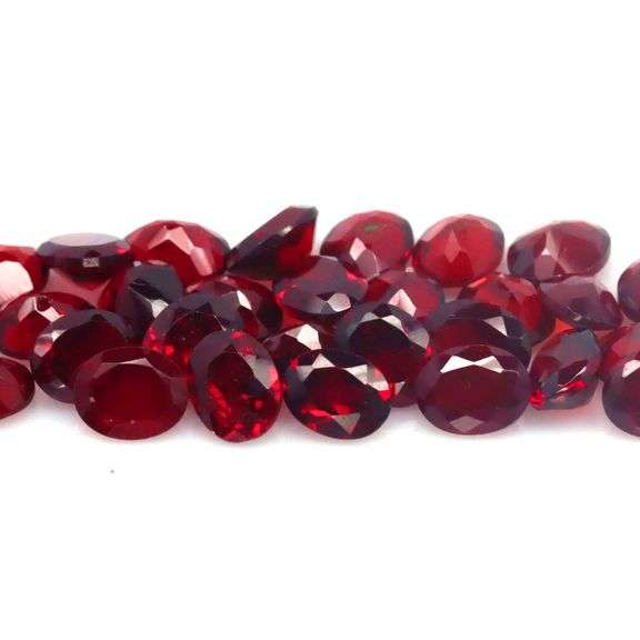 Mozambique Garnets for days! 32 pieces weighing 14.07 carats!