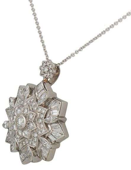 2.75ctw Mixed Cut Diamond Snowflake Pendant Necklace in 18K