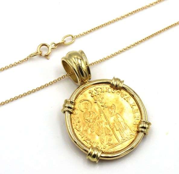 22kt Yellow gold Venetian gold coin in frame on gold chain necklace