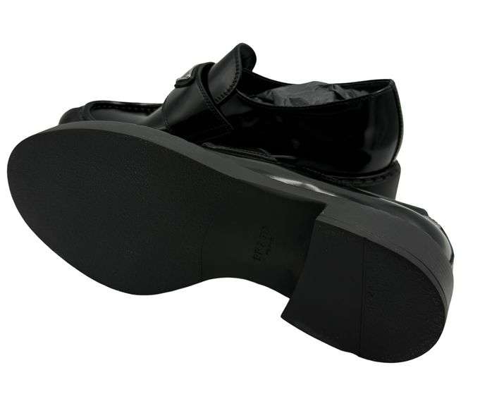 Prada Calzatre Donna black shoes
