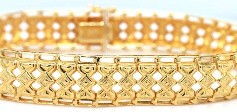 Elegant 14k Yellow Gold Bracelet