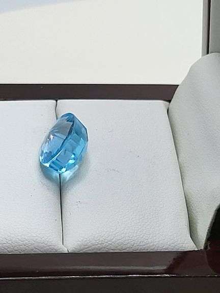 7.5 Carat Blue Sky natural Topaz