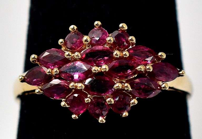 Alluring 14K Yellow Gold Red Spinel Gemstone Ring