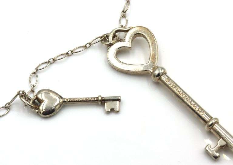 Tiffany & Co silver chain necklace with 2 keys