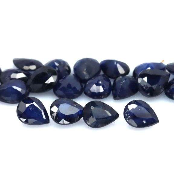 Heated only! 7.65ct pure ink blue Sapphire set from Madagascar