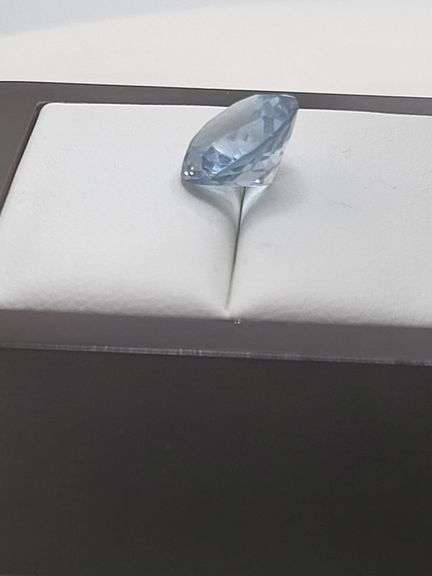 7.5 Carat Blue Sky natural Topaz