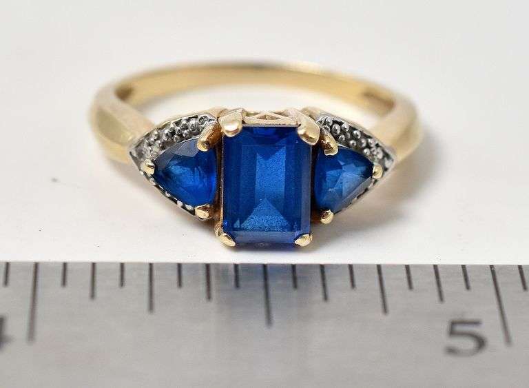 Vibrant 10K Yellow Gold Lab Created Blue Spinel Gemstone and Diamond Ring