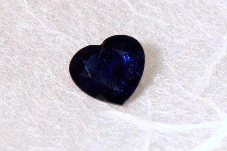 Classic Sapphire Heart