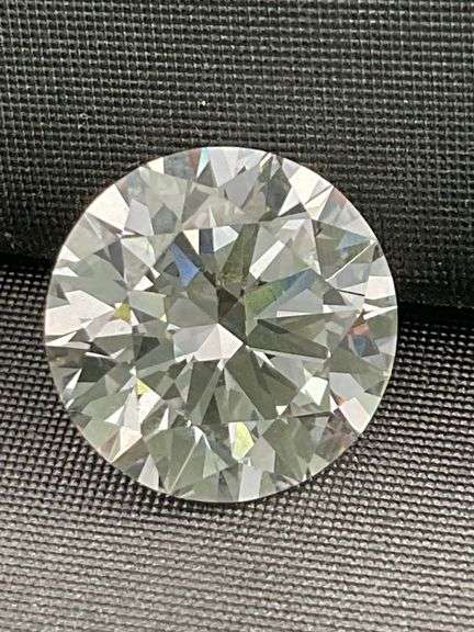 1.50 CARAT ROUND BRILLIANT CUT DIAMOND