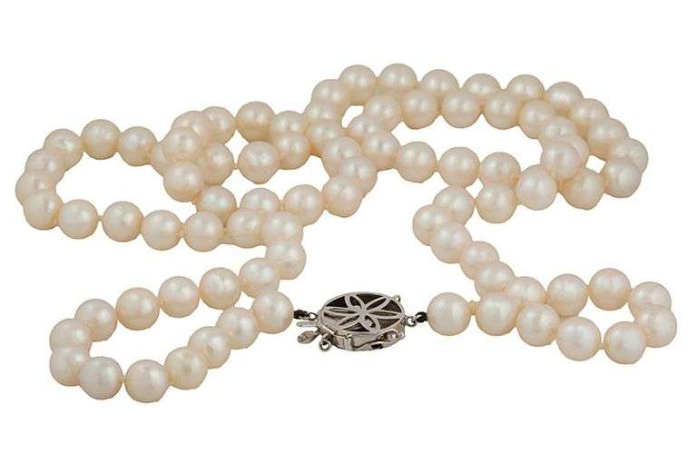 8.0MM Cultured Akoya Pearl Strand Necklace in 14K