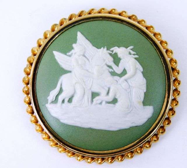 Vintage Wedgwood Green Jasperware Pin/Pendant & Earrings