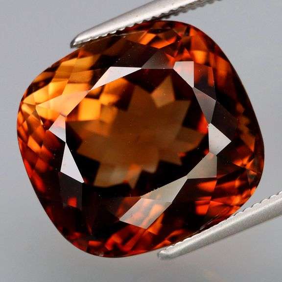 Outstanding 18.40ct eye clean whiskey red Imperial Topaz