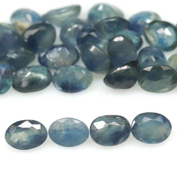 Wonderful color in this 8.43ct natural Sapphire set!