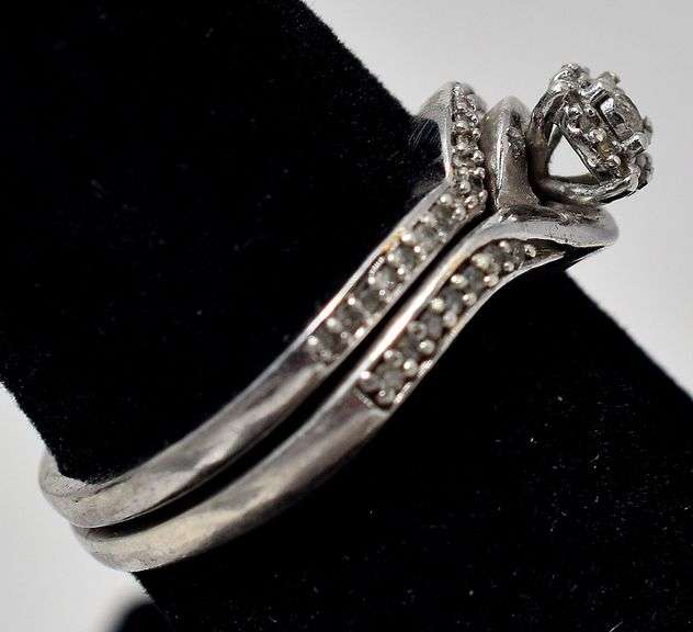 Diamond Wedding Band Set in Sterling Silver