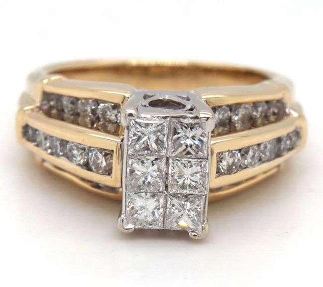 14kt Yellow gold 1.50ctw princess and round brilliant cut invisible set ring