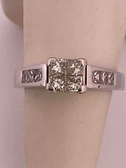CERTIFIED BRAND NEW 14K WHITE GOLD RING