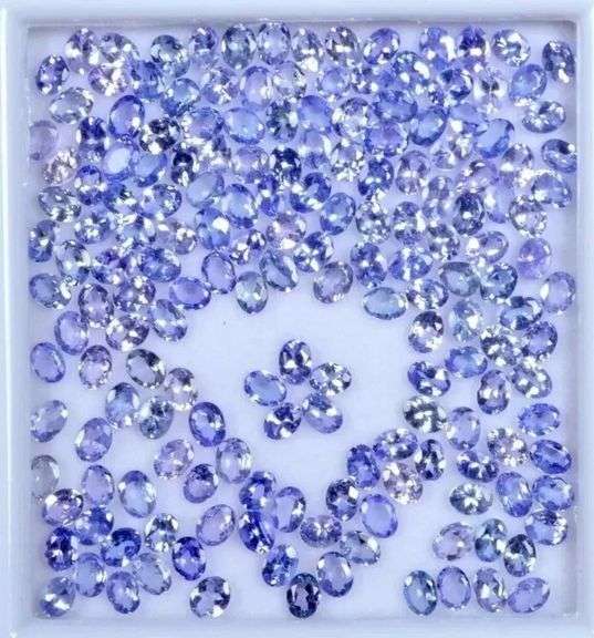 Natural blue 27ct oval cut Tanzanite set!