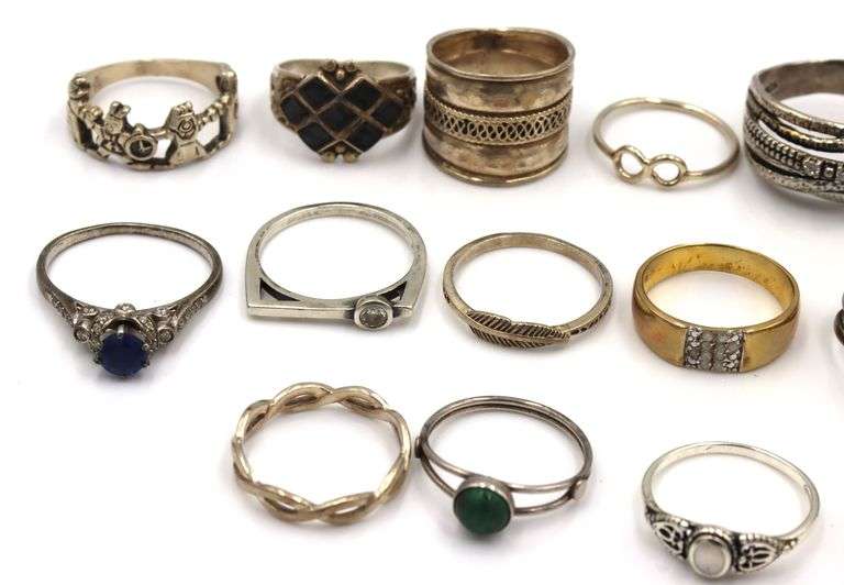 Group lot of vintage 925 sterling silver rings